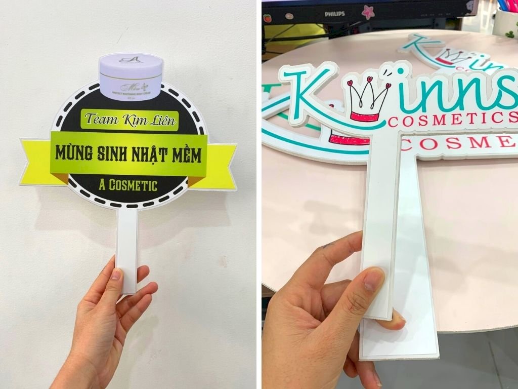 In hashtag cầm tay sinh nhật