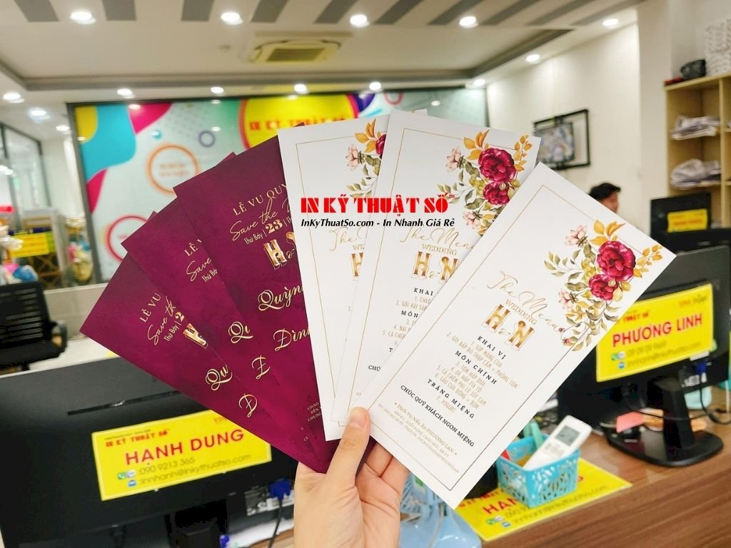 In menu tiệc cưới với giấy Coucher, giấy Kraft nhanh, chuẩn, đẹp tại TPHCM