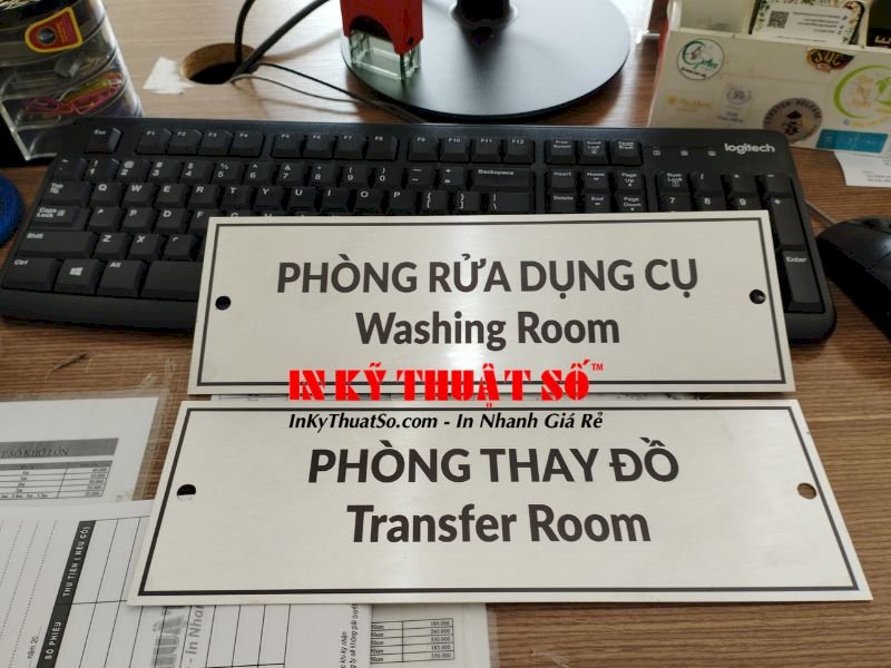 Biển tên phòng nhôm xước in UV theo yêu cầu TPHCM
