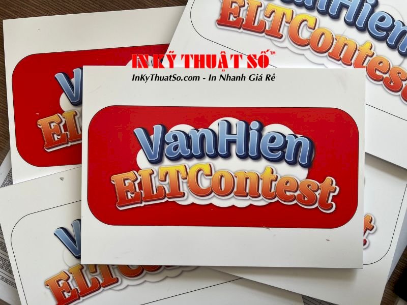 In banner cầm tay giá rẻ TPHCM