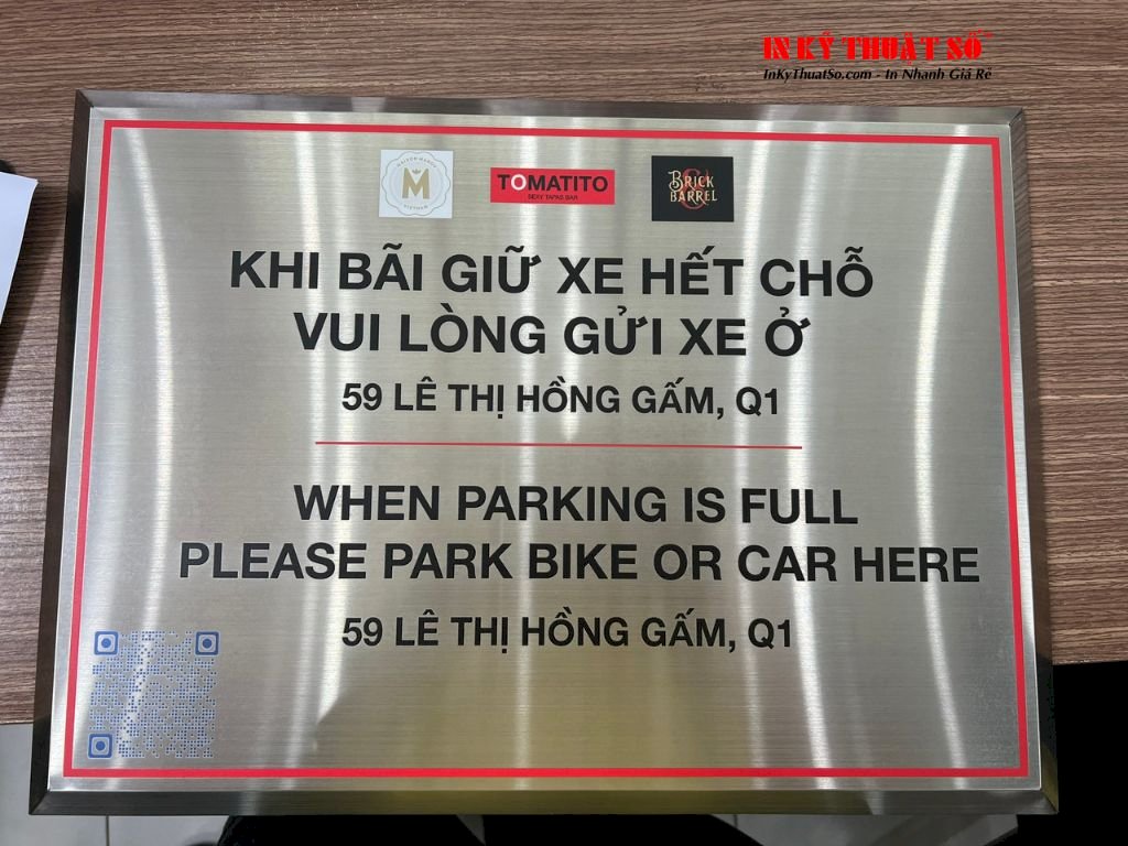 In biển inox xước giá rẻ TPHCM