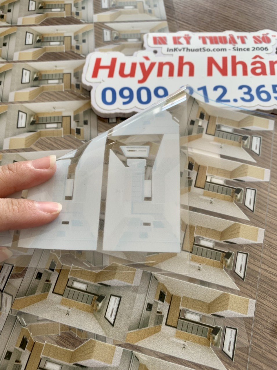 In UV lên tấm Support, tấm nhựa Pet trong suốt làm tấm thử test màu sơn, màu vân gỗ, màu lam sóng decor tường, sàn, trần - In Kỹ Thuật Số Since 2006
