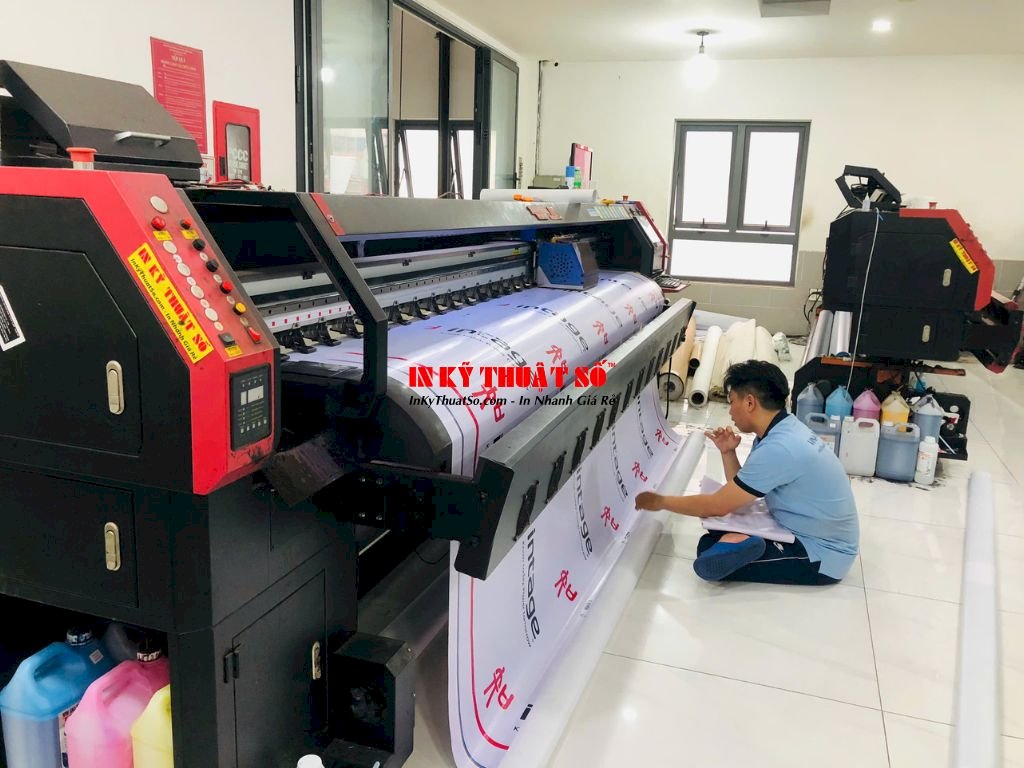In nhanh phông nền sự kiện cho chương trình sự kiện tại quận 10