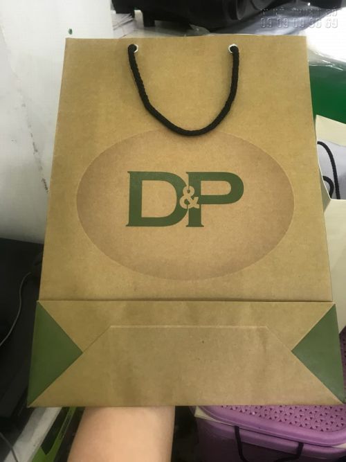 In túi giấy Kraft, túi giấy môi trường trắng, vàng, đen giá rẻ