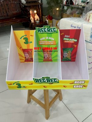 Làm kệ Formex trưng bày sản phẩm snack tại siêu thị, cửa hàng bán lẻ - INKTS1554