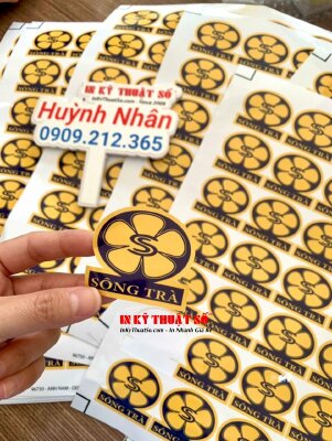 In logo nhãn hàng từ Decal sữa in mực dầu, cán màng bóng, bế tem theo viền - INKTS1807