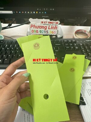 In tag giấy treo theo yêu cầu cho Chùa, bấm lỗ tròn 5li, cấn theo file - INKTS1863