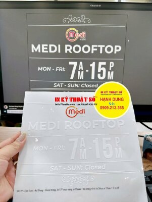 In Decal trong giá rẻ dán kính thông tin thời gian hoạt động cửa hàng, in UV Decal trong - INKTS2024