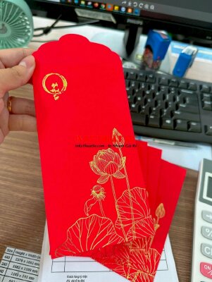In bao lì xì đỏ ép kim hoạ tiết hoa sen Phật giáo - INKTS384