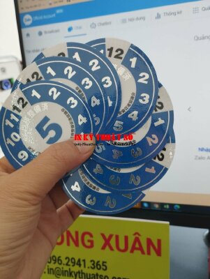 In tem nhãn tròn,  giấy C200, ép kim bạc - INKTS358