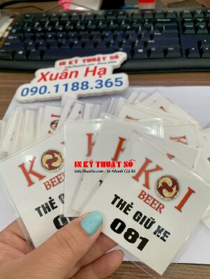 In thẻ giữ xe giấy ép plastic quán beer size 6cm x 6cm - INKTS1042