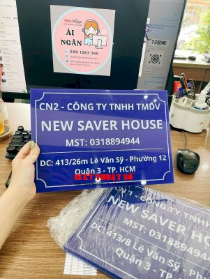 In biển hiệu công ty Mica màu xanh 5li - INKTS3305