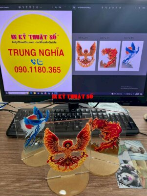 Standee để bàn mica hình chim phượng hoàng, in UV lên mica trong 3li - INKTS625