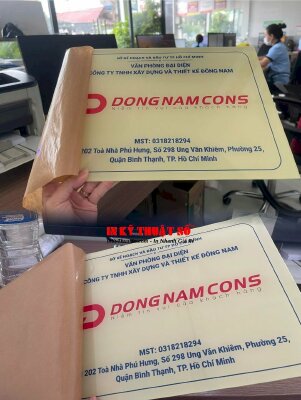 Biển văn phòng đại diện công ty Mica trong 3li in UV ngược, lót trắng theo file in - INKTS2896