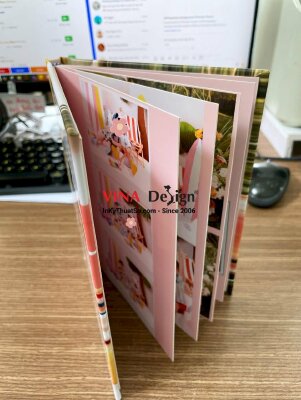 In album photobook kỷ niệm sinh nhật cho cặp song sinh - INKTS3448