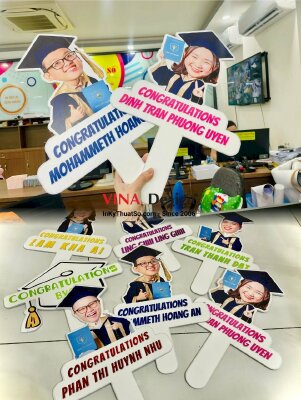 In hashtag cầm tay tốt nghiệp, hashtag cầm tay in hình cá nhân check in sự kiện - INKTS821