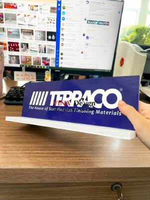 In bảng tên công ty Formex để dựng đứng để bàn - INKTS3593