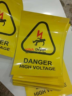 In tem cảnh báo an toàn điện Danger - High Voltage (Nguy hiểm - Điện áp cao), in Decal cán keo mặt trước dán kính - INKTS3557