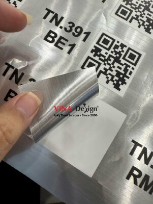 In nhãn Decal nhôm xước nền xám in UV có mực trắng, không màng, có bế - INKTS3611