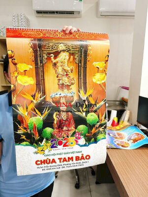 In lịch 7 tờ 40cm x 60cm C200gsm 1 mặt Offset 500 cuốn - INKTS224