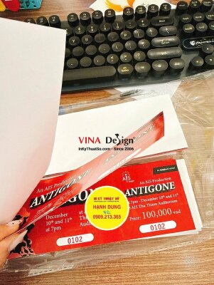 In vé dạng cuốn, quyển vé nhạc kịch trung học trường quốc tế, đánh số nhảy  - INKTS2642