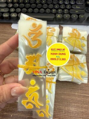 In chữ Phạn dạng thư pháp, nhãn UV DTF bóc dán trực tiếp lên nhiều bề mặt (trừ vải) - INKTS3696