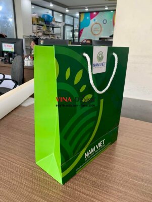 In túi giấy công ty nông nghiệp, quai dù trắng, in Offset giấy C300gsm cán mờ - INKTS3776
