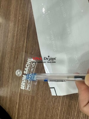 In tem dán chai serum, tem decal trong in UV mực trắng dán thân chai serum 3ml - INKTS910