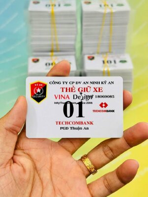 In thẻ giữ xe nhựa PVC cho công ty dịch vụ an ninh, có đánh số nhảy 2 vị trí - INKTS3910