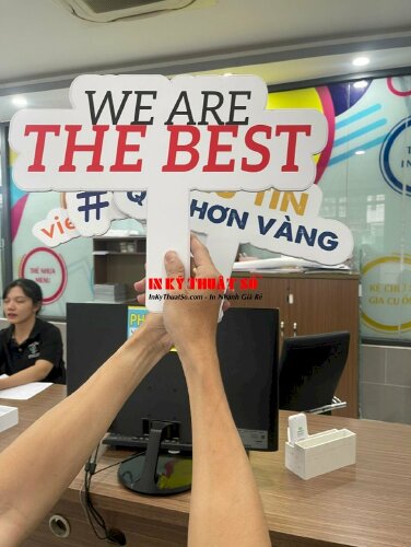 Hashtag cầm tay slogan We Are The Best - MSN418