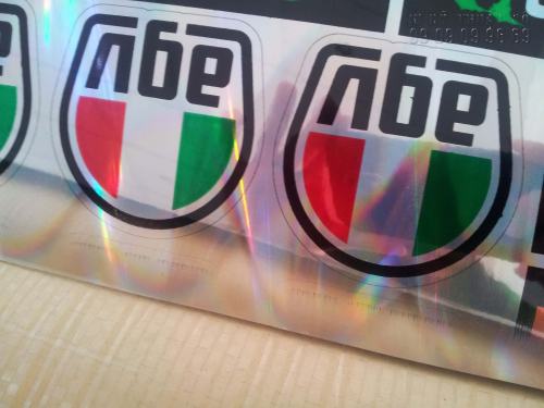 In Decal dán xe theo yêu cầu TPHCM