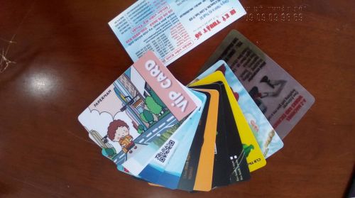 In thẻ nhựa làm thẻ khách