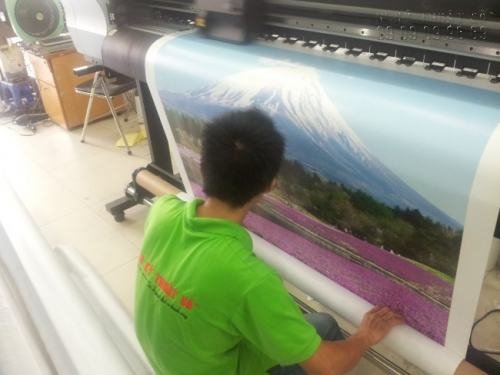 In tranh canvas mực dầu trên máy in Mimaki Nhật Bản tại In Kỹ Thuật Số