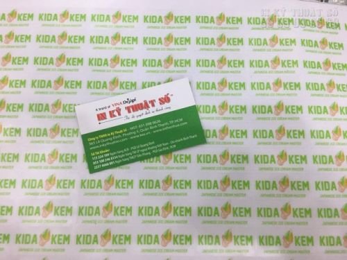 In tem decal sữa dán sản phẩm cán màng bóng đẹp, in bằng máy in chuyên nghiệp, nhập khẩu từ Nhật Bản cho bản in sắc nét, màu mực đẹp