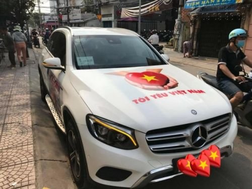 In và thi công dán tem dán sườn xe ô tô Mercedes-Benz tại In Kỹ Thuật Số In và thi công dán tem dán sườn xe ô tô Mercedes-Benz tại In Kỹ Thuật Số