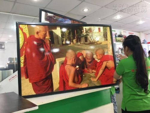 In tranh chủ đề Phật giáo đời thực với tranh ép gỗ từ In Kỹ Thuật Số In tranh chủ đề Phật giáo đời thực với tranh ép gỗ từ In Kỹ Thuật Số