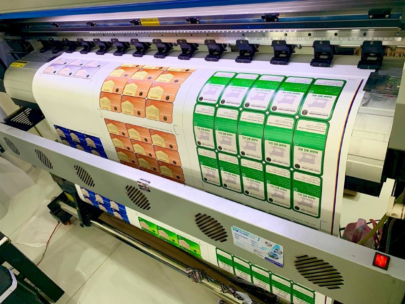 Máy in decal tem nhãn