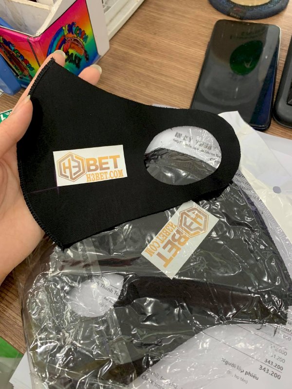 Báo giá in decal ép nhiệt sticker ép lên khẩu trang, nhận in mọi số lượng, hàng trong ngày - Ảnh: 3