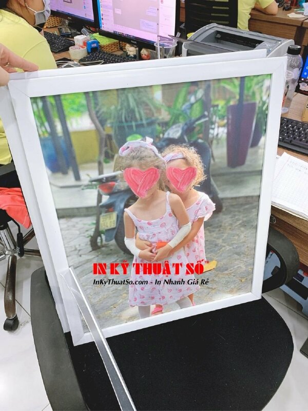 In tranh chân dung gia đình - Ảnh: 2