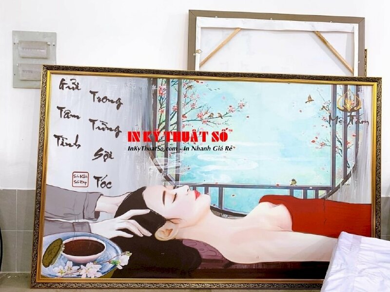 Tranh in canvas cao cấp - đóng khung mạ vàng hoa văn cổ điển