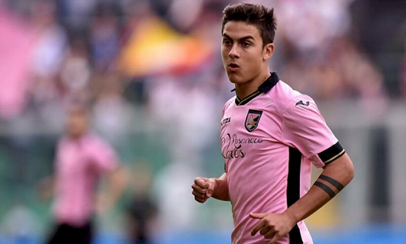 Hình ảnh Dybala 4K trên áo đấu câu lạc bộ Palermo