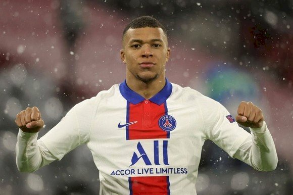 Ảnh Mbappe 4k nhập màu sắc áo White câu lạc cỗ Paris Saint-Germain