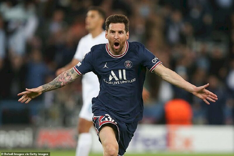 Khám phá ảnh Messi Argentina ngầu và cảm nhận sự uyển chuyển và sức mạnh của cầu thủ hàng đầu thế giới này.
