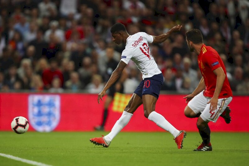 Ảnh Rashford 4K trong một pha đi bóng đẹp mắt