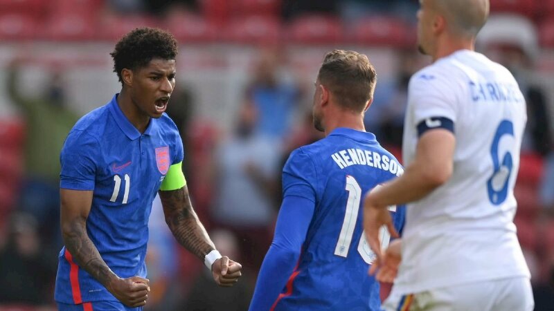 Ảnh Rashford 4K mang băng đội trưởng tuyển Anh trong trận gặp Romania tại Euro 2020