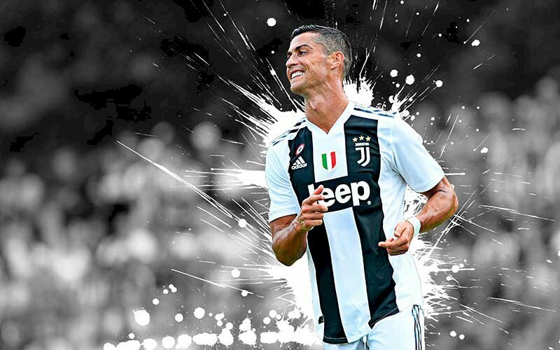 Nếu bạn là một fan hâm mộ của Ronaldo và Juventus, đừng bỏ lỡ ảnh Ronaldo 4K Juventus đẹp mắt này! Hình ảnh sắc nét và chi tiết sẽ đưa bạn đến gần hình ảnh siêu sao này và cảm nhận được tất cả sự thăng hoa của anh ta trên sân bóng.