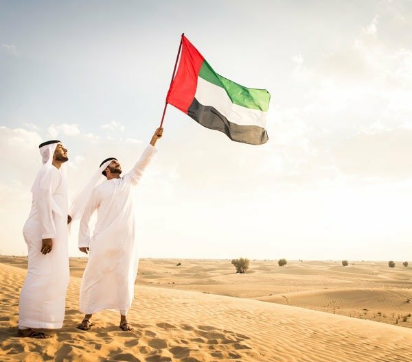 Hình ảnh lá cờ đẹp nhất Dubai sẽ đưa bạn đến với những công trình kiến trúc đồ sộ, những bãi biển tuyệt đẹp và những tòa nhà hiện đại và lộng lẫy. Nếu như bạn chưa có kế hoạch du lịch Dubai, những hình ảnh đẹp lung linh của lá cờ sẽ khiến bạn muốn đến đây ngay lập tức và trải nghiệm những điều ấy một cách thực tế.