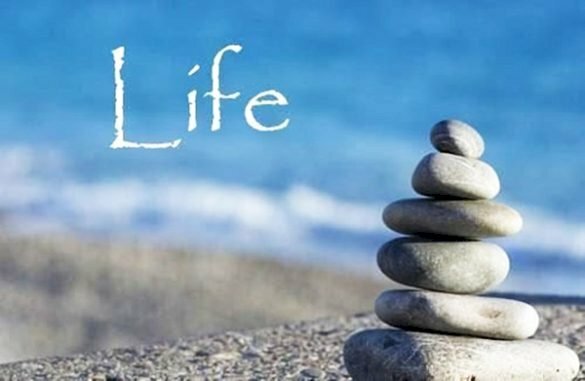 Ảnh đại diện đẹp nhất facebook ảnh về cân bằng đá ý nói tính kiên nhẫn khéo léo, cuộc sống là những thử thách mà con người cần luôn cố gắng để vượt qua