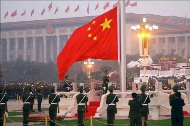 Hình ảnh cột cờ Trung Quốc tại lễ kéo quốc kỳ tại Quảng trường Thiên An Môn