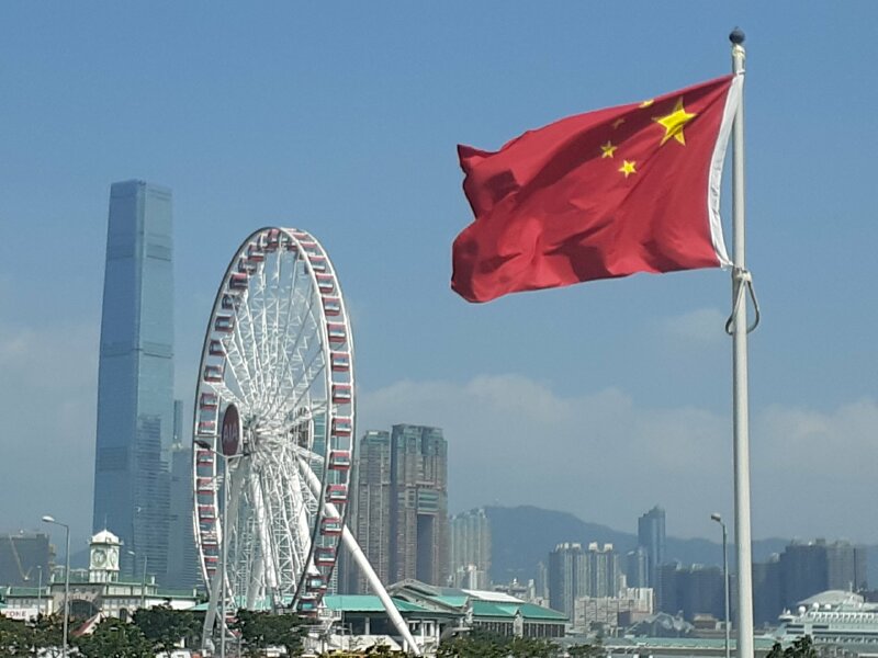 Với những ai yêu mến nét đẹp văn hóa và truyền thống, hình ảnh lá cờ Trung Quốc đẹp khiến bạn không thể rời mắt. Từ các biểu tượng truyền thống đến hiện đại, một cái nhìn đầy sáng tạo vào lá cờ đáng tự hào của quốc gia này.